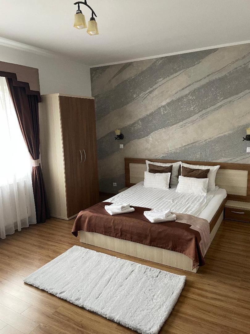 Villa Prestige Sovata Buitenkant foto